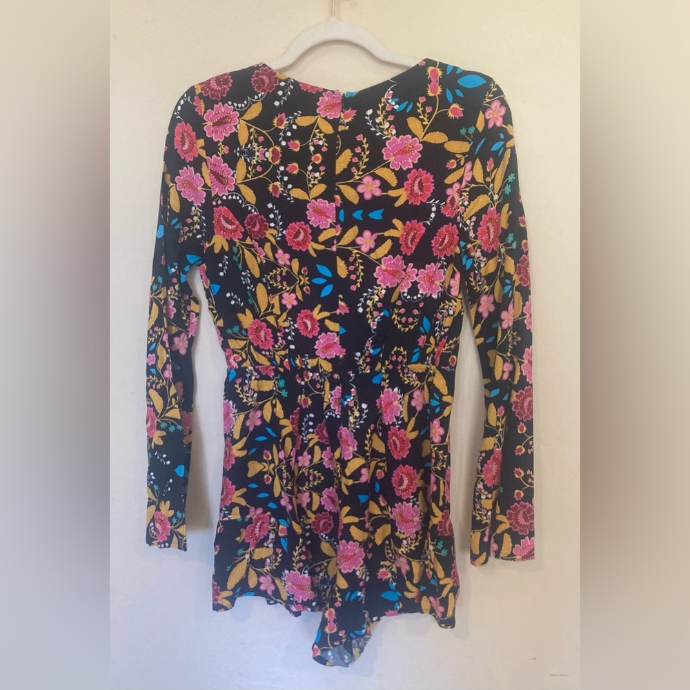 Express Floral 70s style romper - Size 0